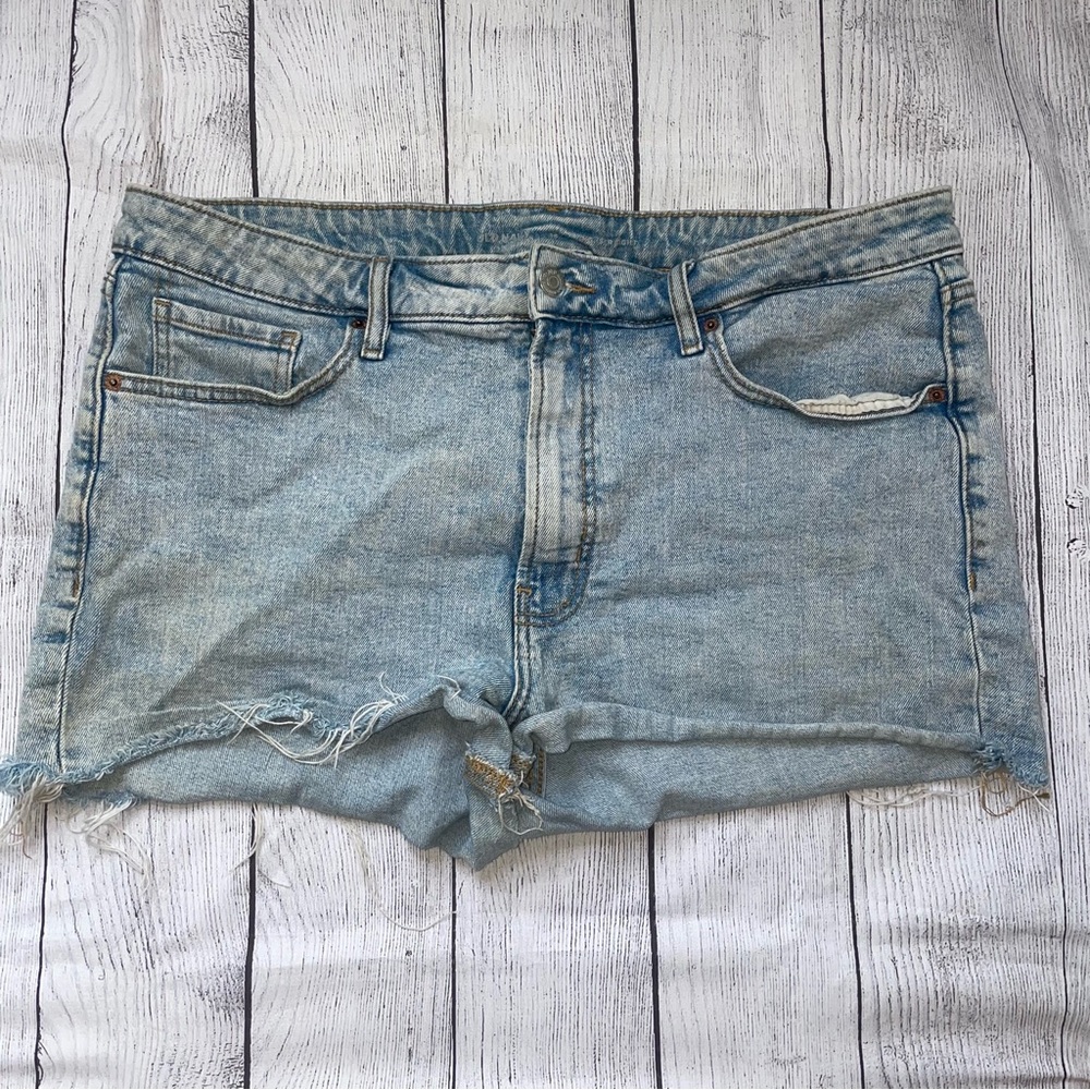 Old Navy Women's high rise OG Straight Denim Shorts